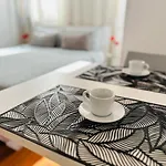 Lb - Cozy Center Apartamento
