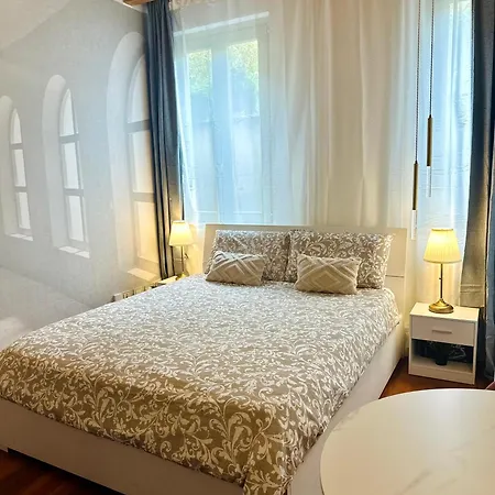 Lb - Cozy Center 아파트 *